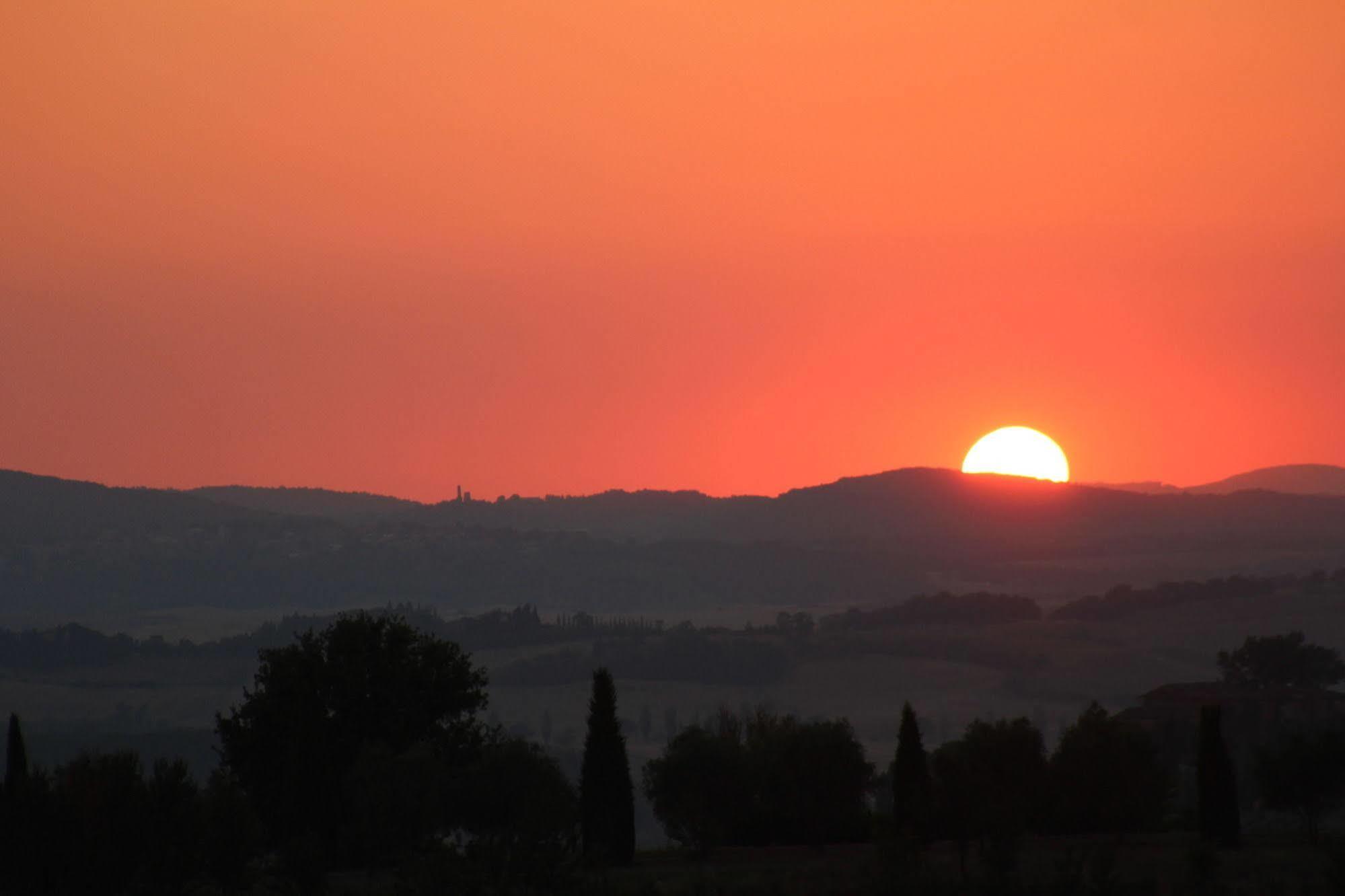 Podere Salicotto Buonconvento Exterior photo